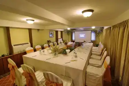 Shwe Ingyinn Mandalay - 36