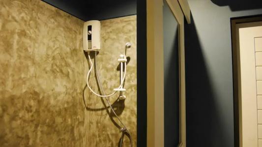 Amity Poshtel - 39