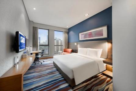 Holiday Inn Express Chongqing Guanyinqiao , an IHG - 82