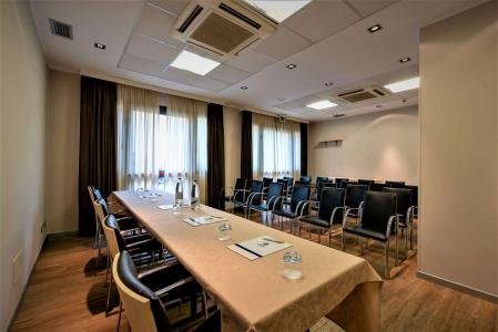 Best Western Palace Inn - 30