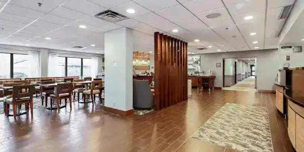 Best Western Plus - 38