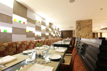 Golden Tulip Jaipur - 19