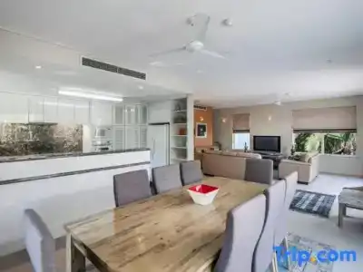 Emerald Noosa - 130