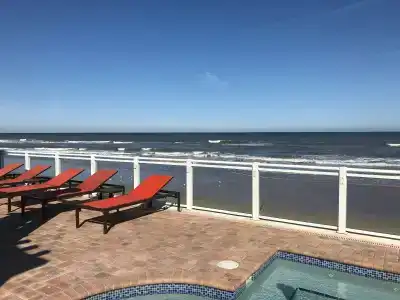 Hilton Garden Inn Oceanfront - 16