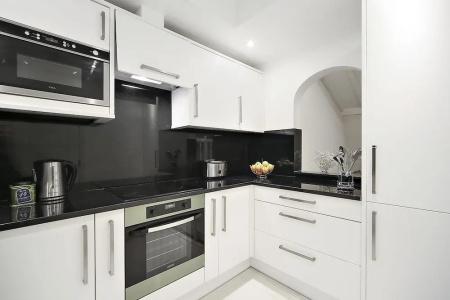 Queensgate Court - 214