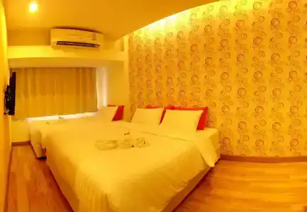 Nantra Silom - 55