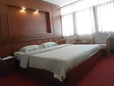 Ubon - 24
