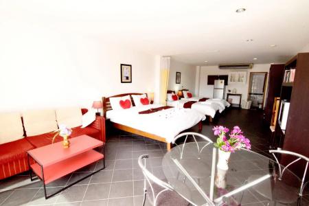 Deng's kamala beach Guesthouse - 0
