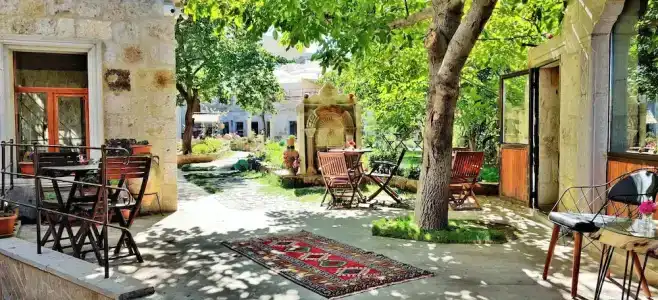 Sarnich Cave Suites - 14