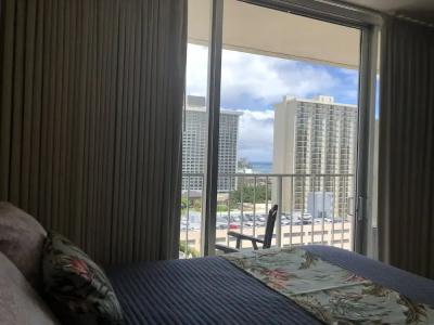 Tropical Studios At Marine Surf Waikiki - Free Parking - Best Location - Full Kitchen - Swimming Pool - 179