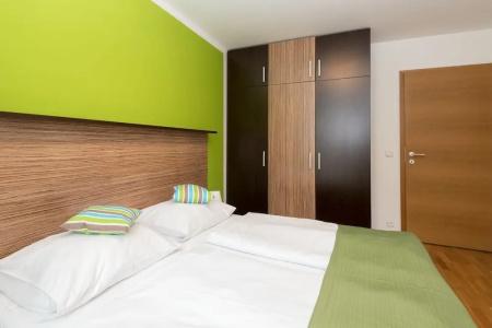 ApartAngel - 32