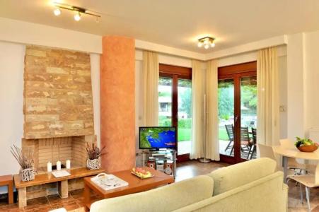 Polyastron Villas & Suites - 59
