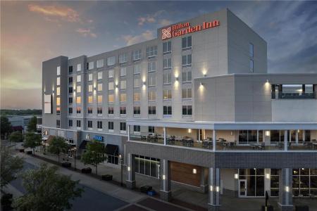 Hilton Garden Inn Charlotte Waverly - 39