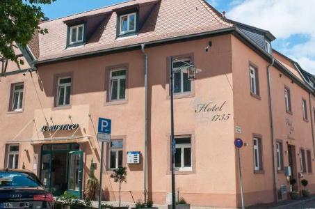 -Restaurant 1735 - 0