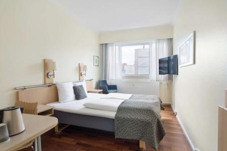 Best Western Plus Airport - 61