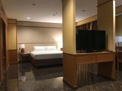 Diamond Plaza - 3