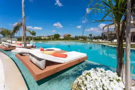 Elysian Luxury and Spa - 10