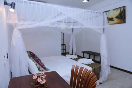 Sigiriya Rock Hide - 27