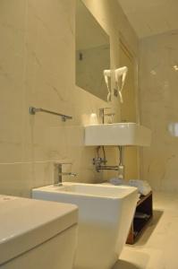 Hnn Luxury Suites - 6