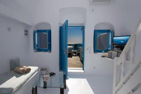 Abyssanto Suites and Spa - 19