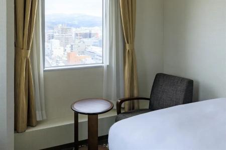 Uan Kanazawa - 68