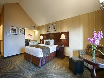 Best Western Plus Inn-by-the-Sea - 26