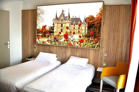 Kyriad Tours Centre - 66