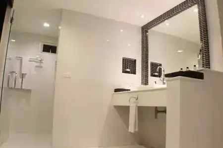 Nova Suites Pattaya - 51