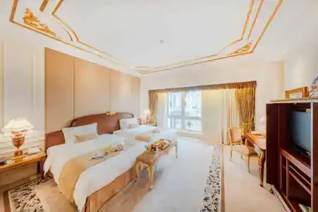 Legendale Beijing - 9