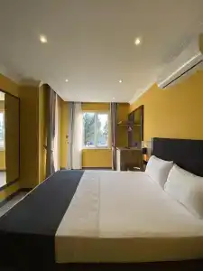 Roy Otel Akçay - 60