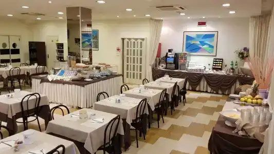 Majorca con Ristorante in Centro a Riccione - 22