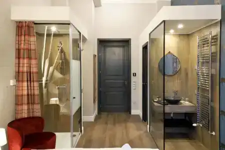 1552 Boutique - 32