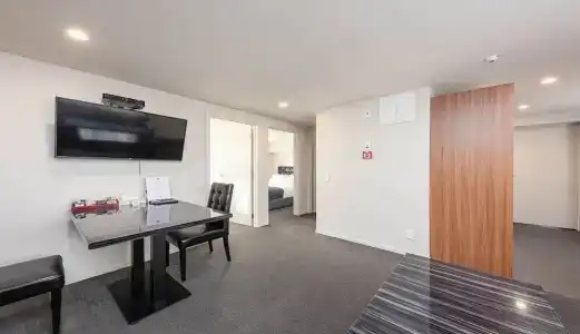 315 Riccarton - 89
