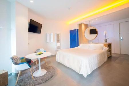 Higueron Malaga, Curio Collection by Hilton - 49