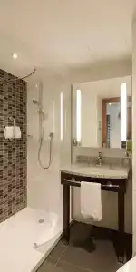 Hampton by Hilton Nürnberg City Center - 31