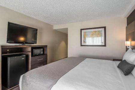 DoubleTree by Hilton North - 36