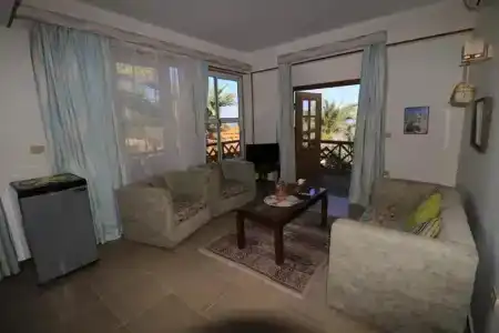Acacia Dahab - 77