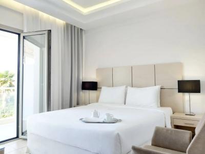 Akrogiali Exclusive (Adults Only) - 2