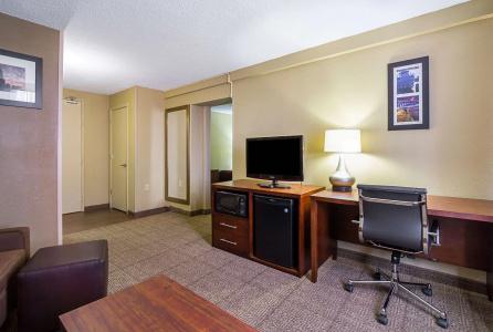 Comfort Inn Downtown - 3