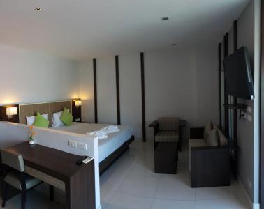 April Suites - 2