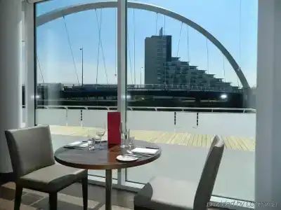 Hilton Garden Inn Glasgow City Centre - 7