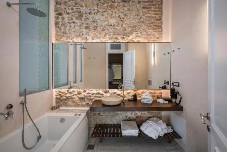 Ambassadors Residence Boutique - 117