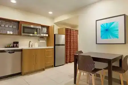 Home2 Suites By Hilton Portland Airport - 33