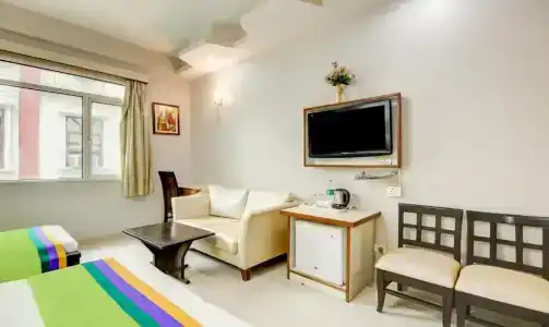 Treebo Trend Rockwell Plaza Karol Bagh - 41