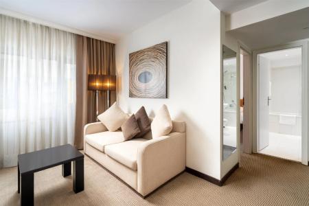Park Inn by Radisson & Residence - 6