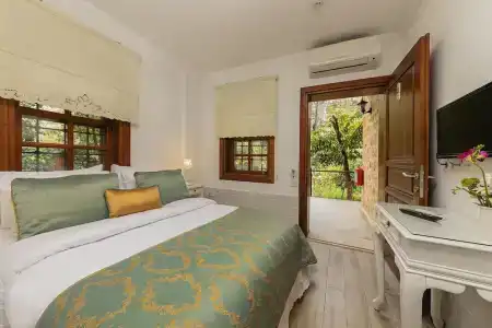 Zemira Garden - 18