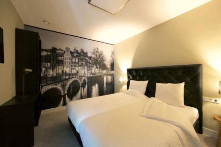 Camp Inn - 4