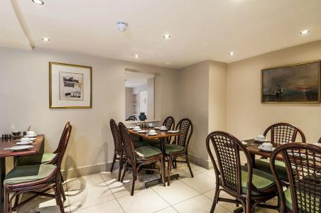 The Castleton - 12