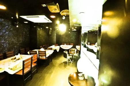 Phoenicia Grand - 8