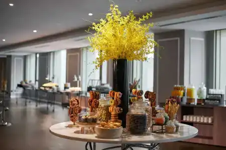 Jw Marriott - 25